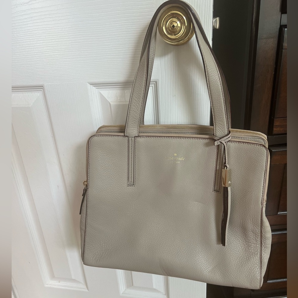 Kate spade medium gray leather purse